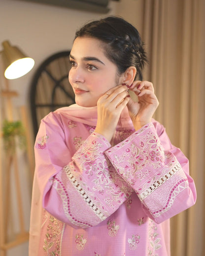 Mahnoor Embroidered 3PC Suit