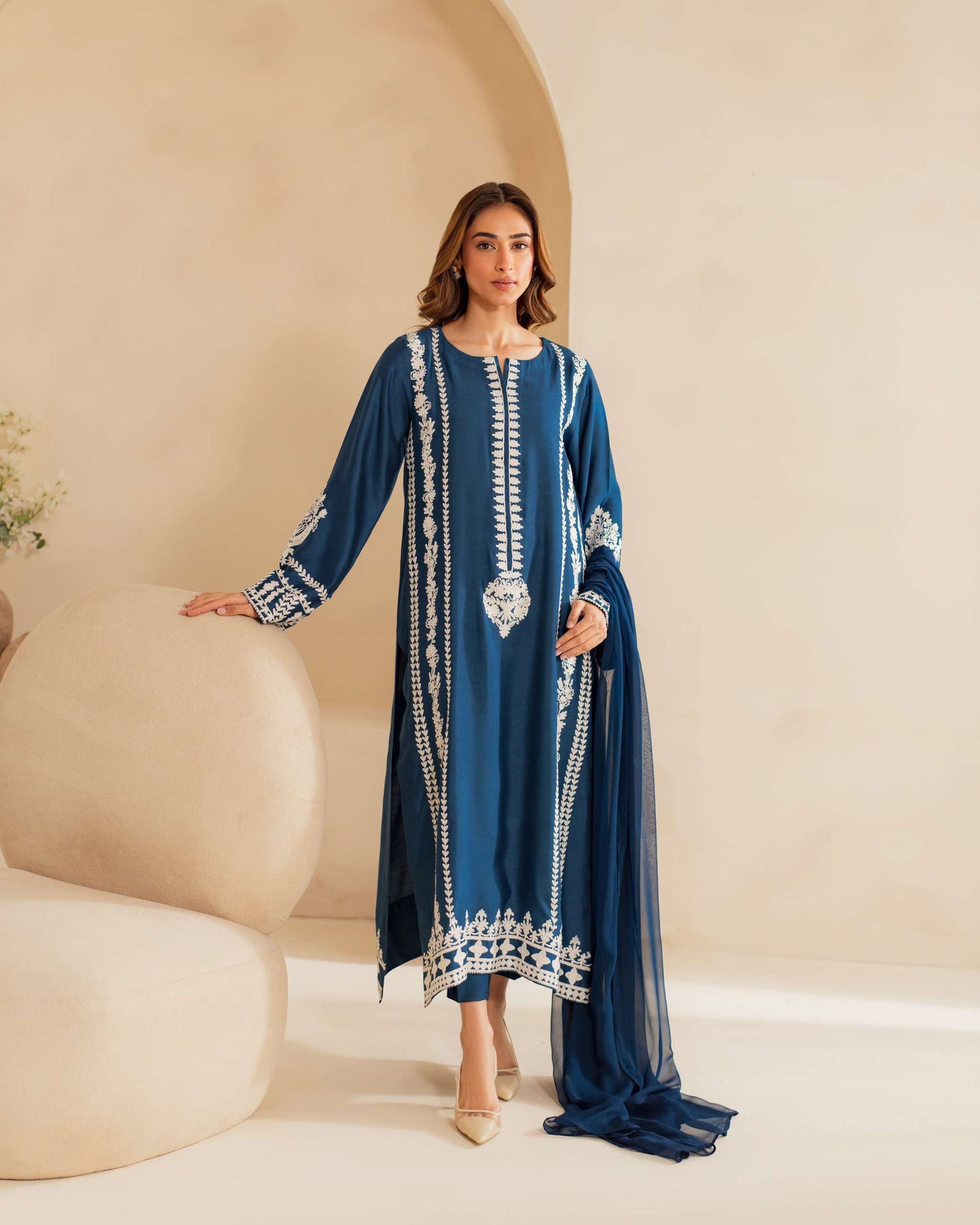 Mahnoor Classic Emb 3pcs