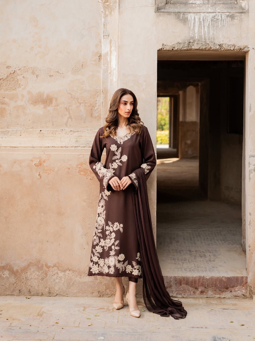 Brownish 3Pc EMB
