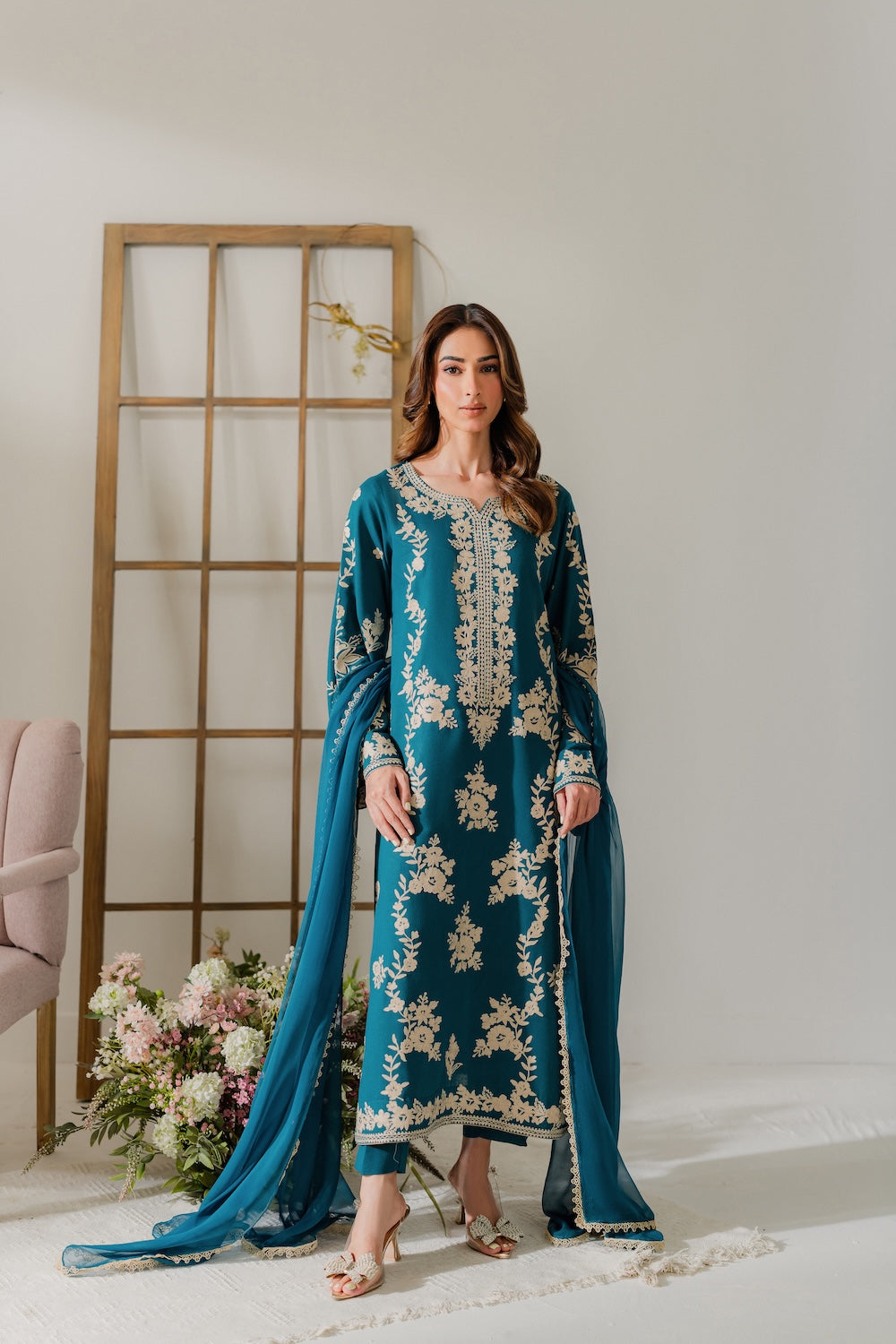 Kaavya Emb 3pcs
